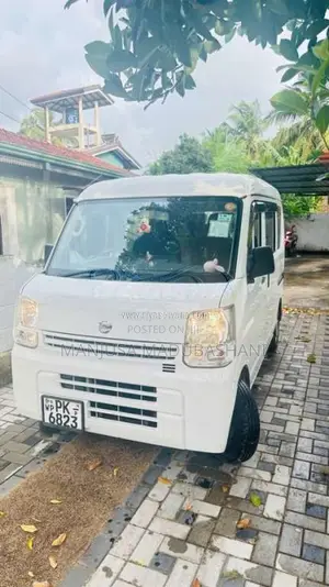 Nissan Clipper 2017 Van (Used)