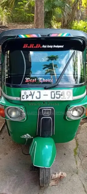 Bajaj 4 stroke 2011 Three Wheel (Used)