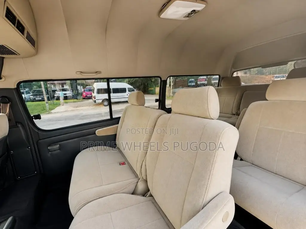 Toyota Dolphin High Roof Super Long 2005 Van (Used)