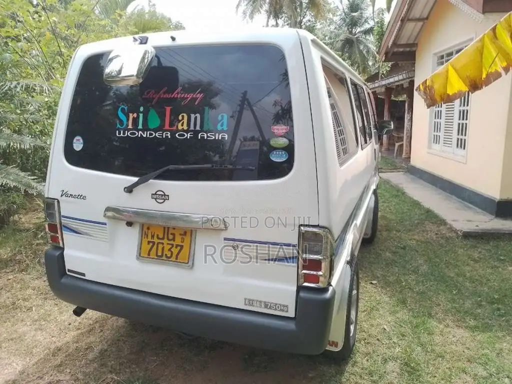 Nissan Vanette 2000 Van (Used)