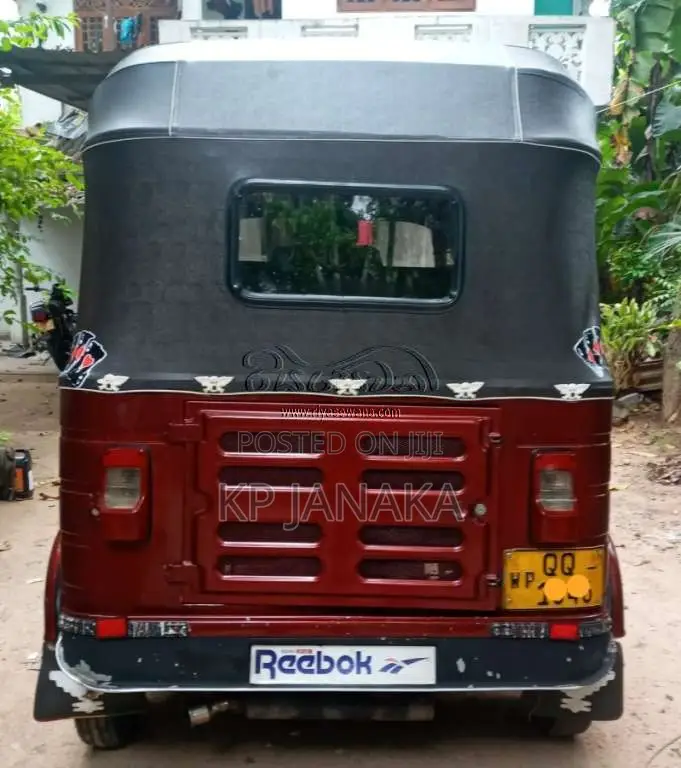 Bajaj 4 Stroke 2008 Three Wheel (Used)
