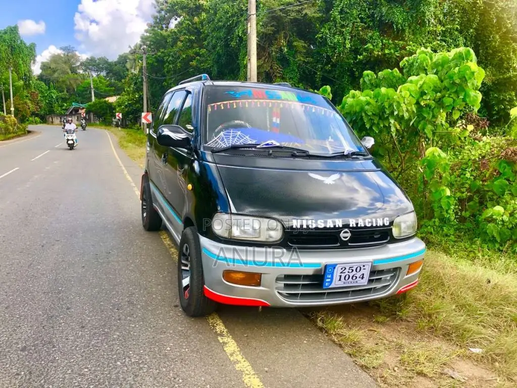 Nissan Serena 1999 Van (Used)
