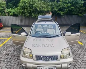 Nissan X-trail T30 2005 SUV (Used)