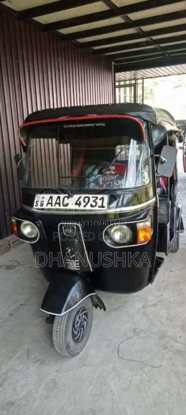 Bajaj Re 205 2012 Three Wheel (Used)
