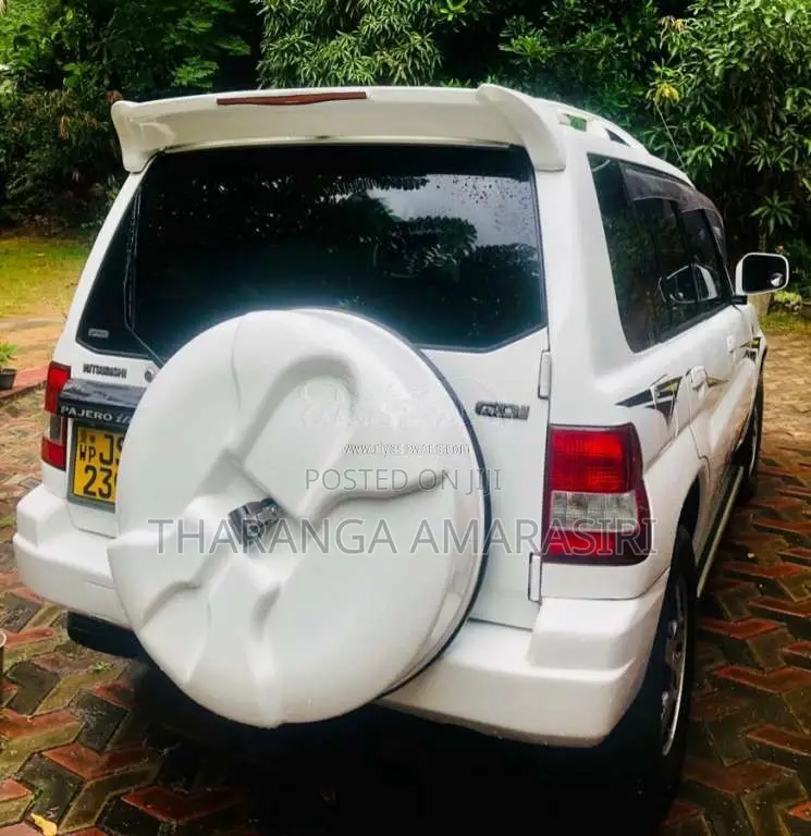 Mitsubishi Pajero Io 2000 SUV (Used)