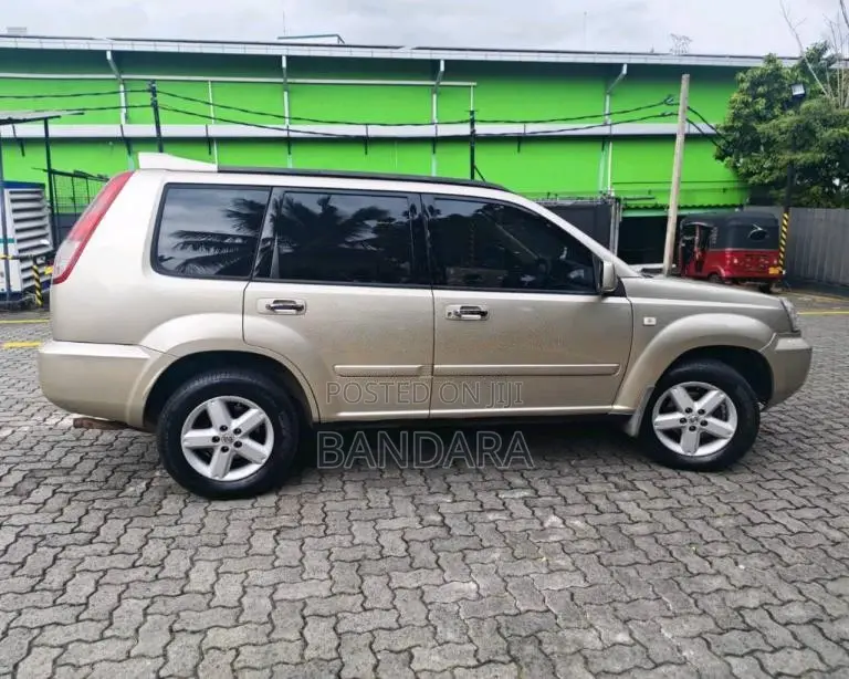 Nissan X-trail T30 2005 SUV (Used)