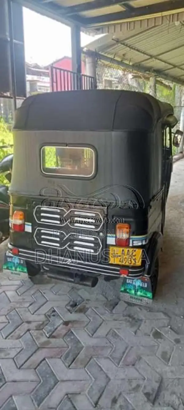 Bajaj Re 205 2012 Three Wheel (Used)