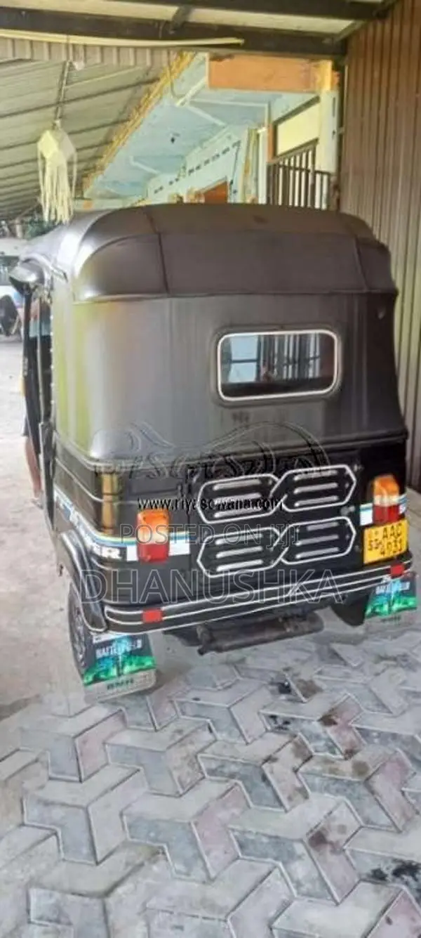 Bajaj Re 205 2012 Three Wheel (Used)