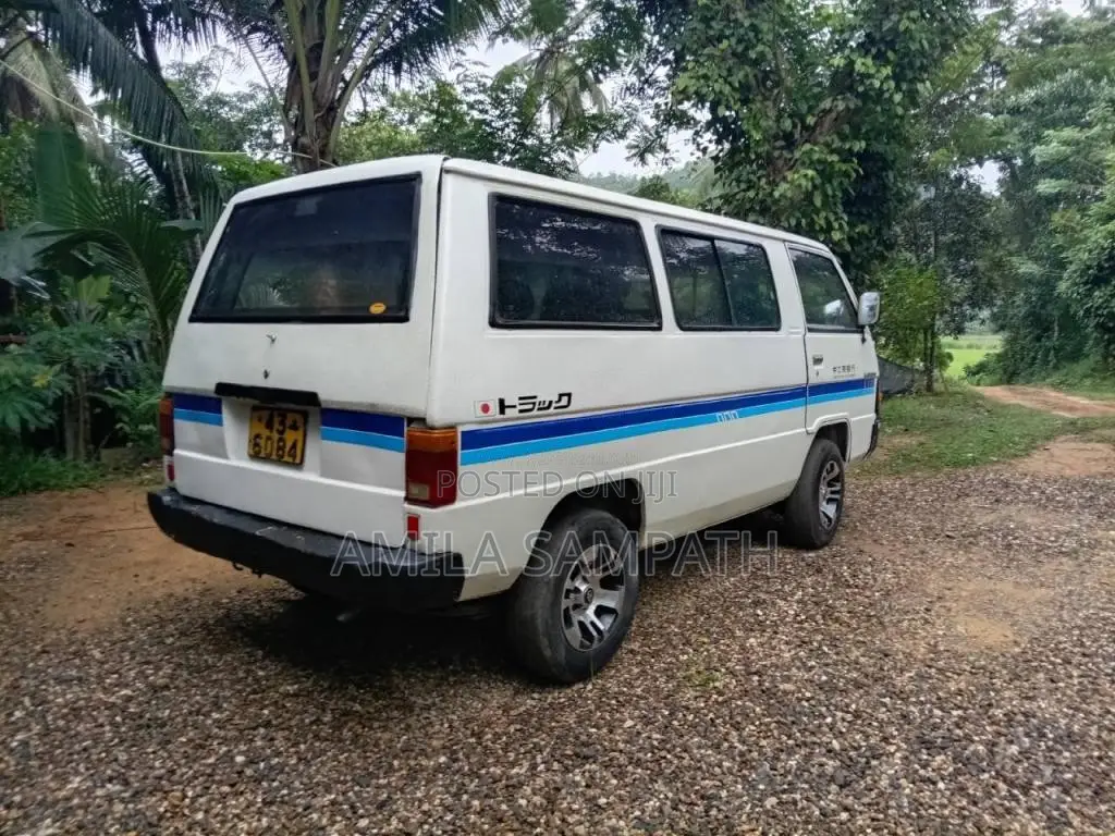 Mitsubishi L300 1985 Van (Used)