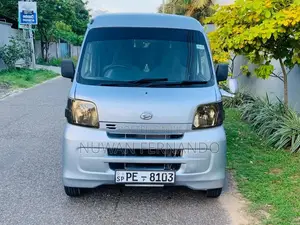 Daihatsu Hijet 2013 Van (Used)