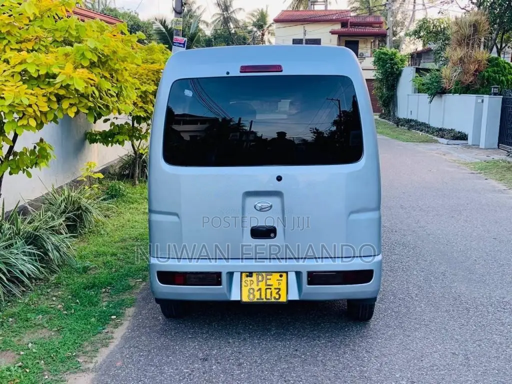 Daihatsu Hijet 2013 Van (Used)
