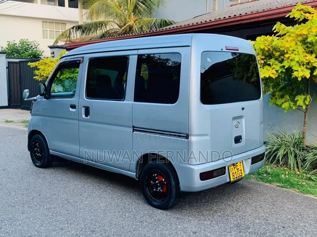 Daihatsu Hijet 2013 Van (Used)