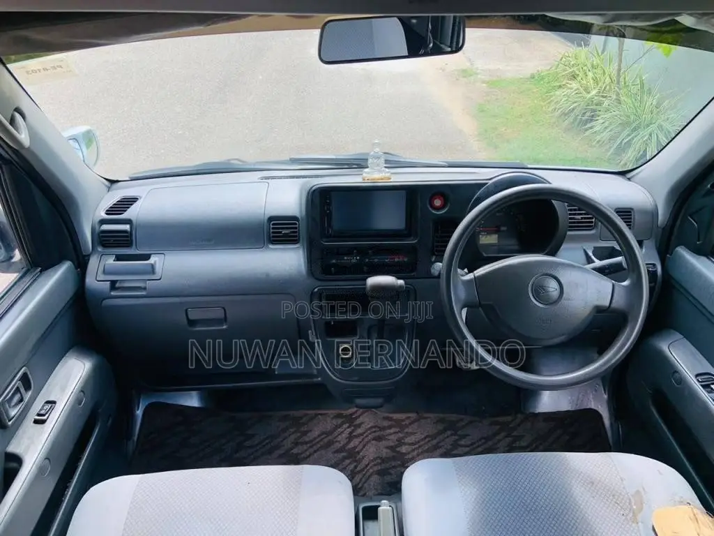 Daihatsu Hijet 2013 Van (Used)