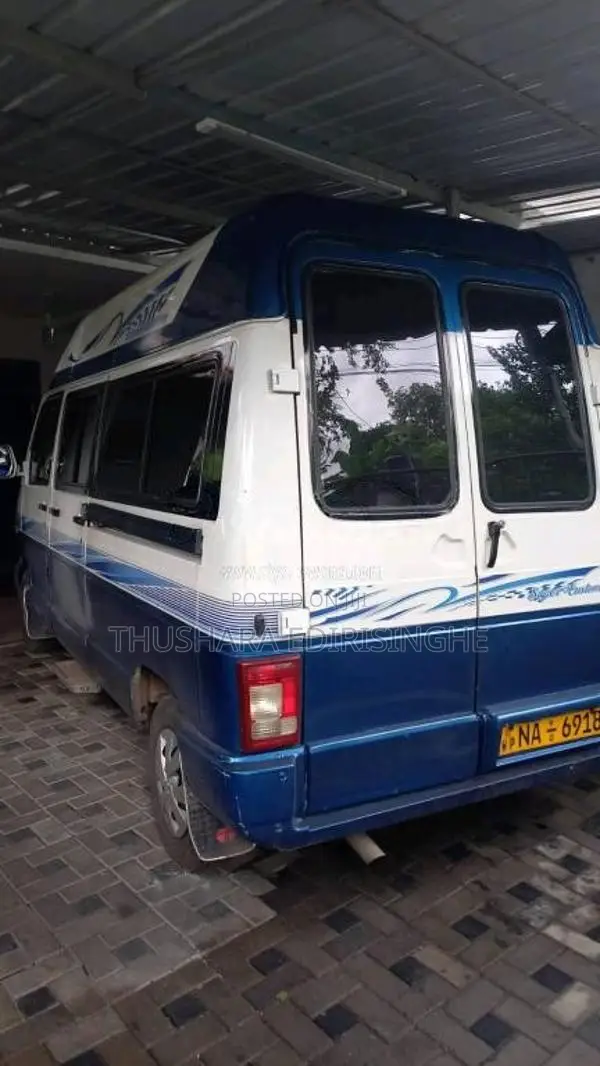 Tata Winger 2008 Van (Used)