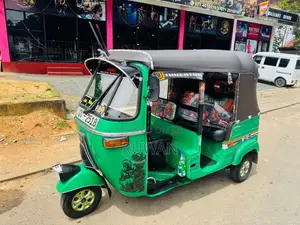 Bajaj 4 Stroke 2009 Three Wheel (Used)