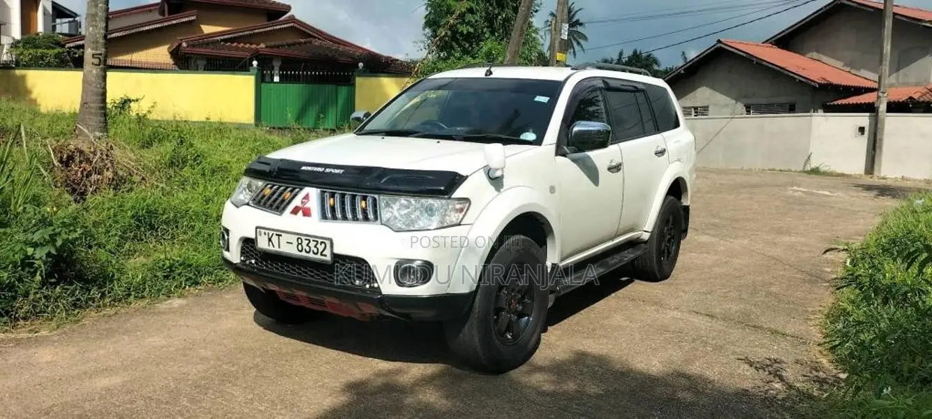 Mitsubishi Montero 2012 SUV (Used)