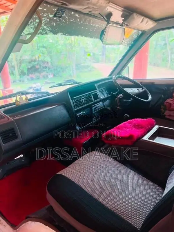 Nissan Vanette 1990 Van (Used)