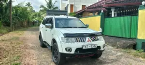 Mitsubishi Montero 2012 SUV (Used)