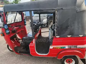 Bajaj 2 Stroke 2006 Three Wheel (Used)