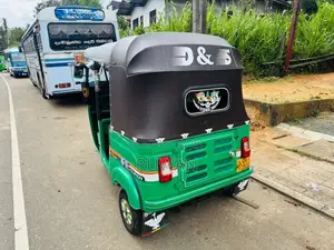 Bajaj 4 Stroke 2009 Three Wheel (Used)