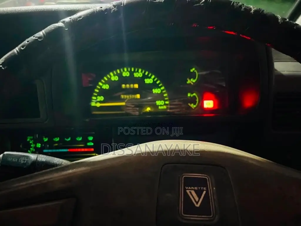 Nissan Vanette 1990 Van (Used)