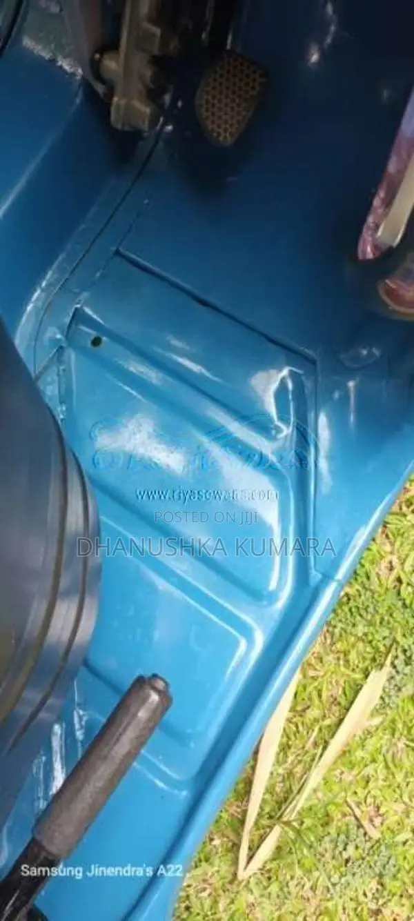 Bajaj 4 Stroke 2015 Three Wheel (Used)