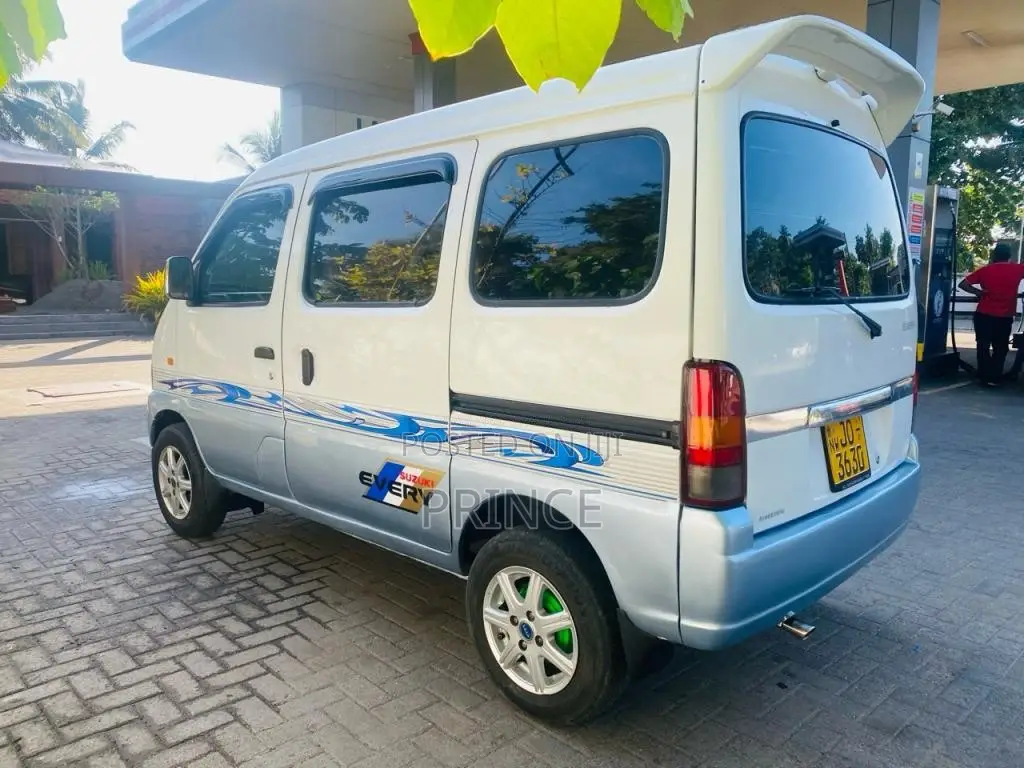Suzuki Every DA 52 2000 Van (Used)