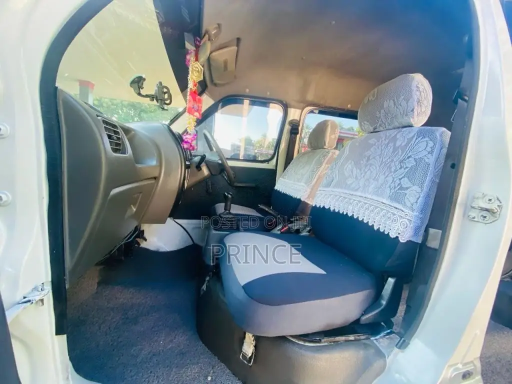 Suzuki Every DA 52 2000 Van (Used)