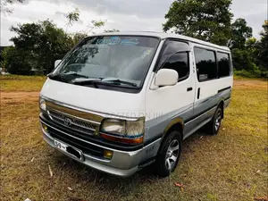 Toyota Dolphin 102 1992 Van (Used)