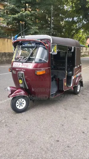 Bajaj RE 1999 Three Wheel (Used)