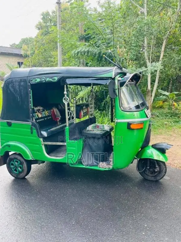 Bajaj RE 2006 Three Wheel (Used)