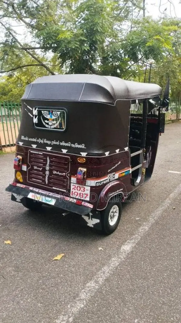 Bajaj RE 1999 Three Wheel (Used)