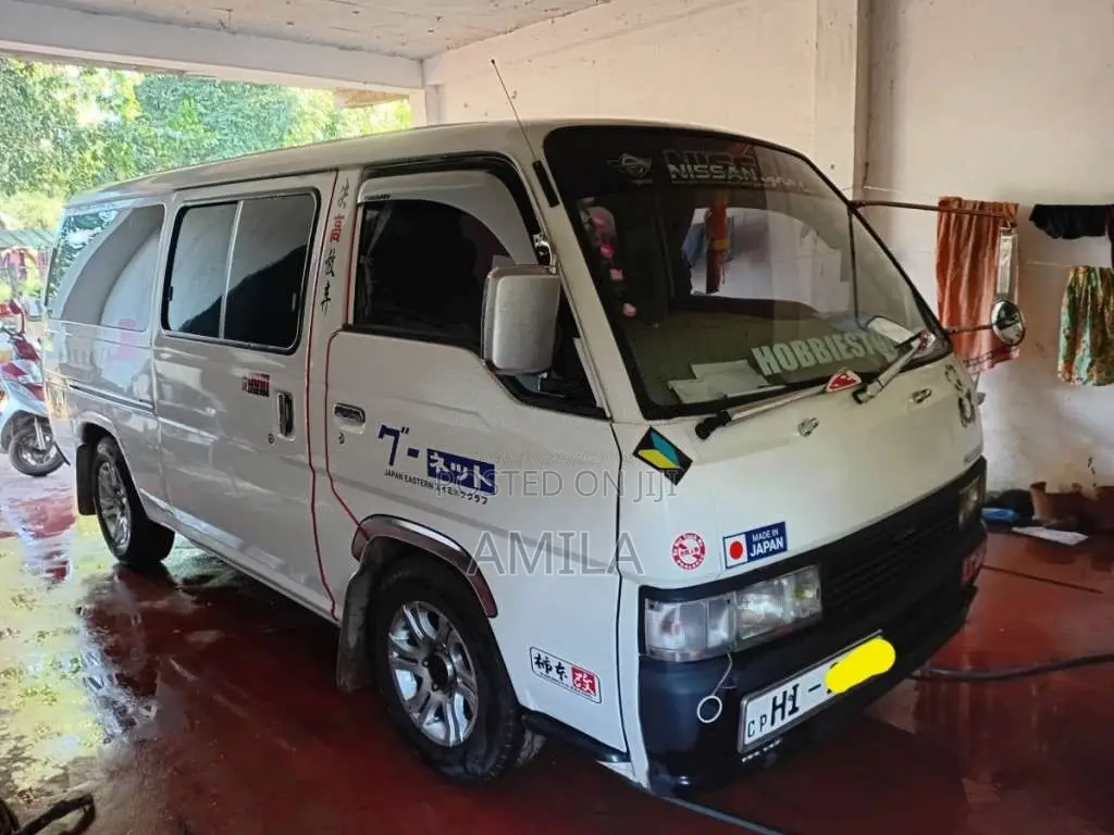 Nissan Caravan 1998 Van (Used)