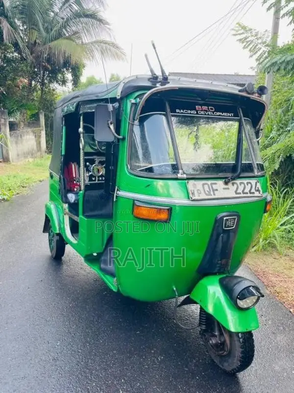 Bajaj RE 2006 Three Wheel (Used)