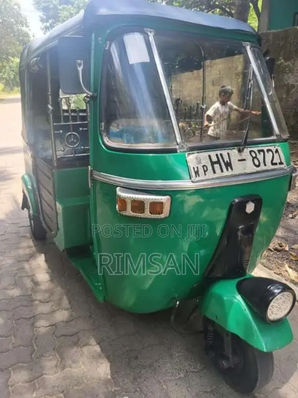 Bajaj 2 Stroke 2003 Three Wheel (Used)