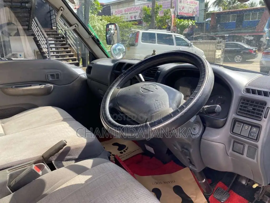 Mazda Bongo 2007 Van (Used)
