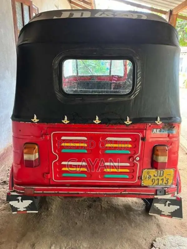 Bajaj 2 Stroke 2004 Three Wheel (Used)