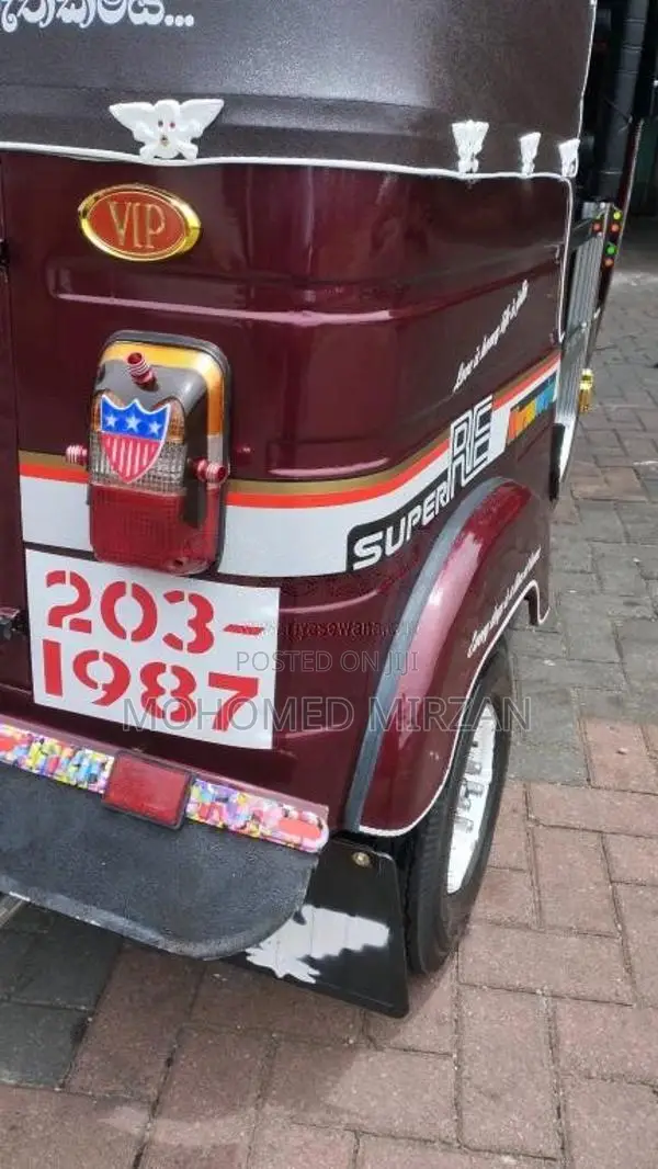 Bajaj RE 1999 Three Wheel (Used)