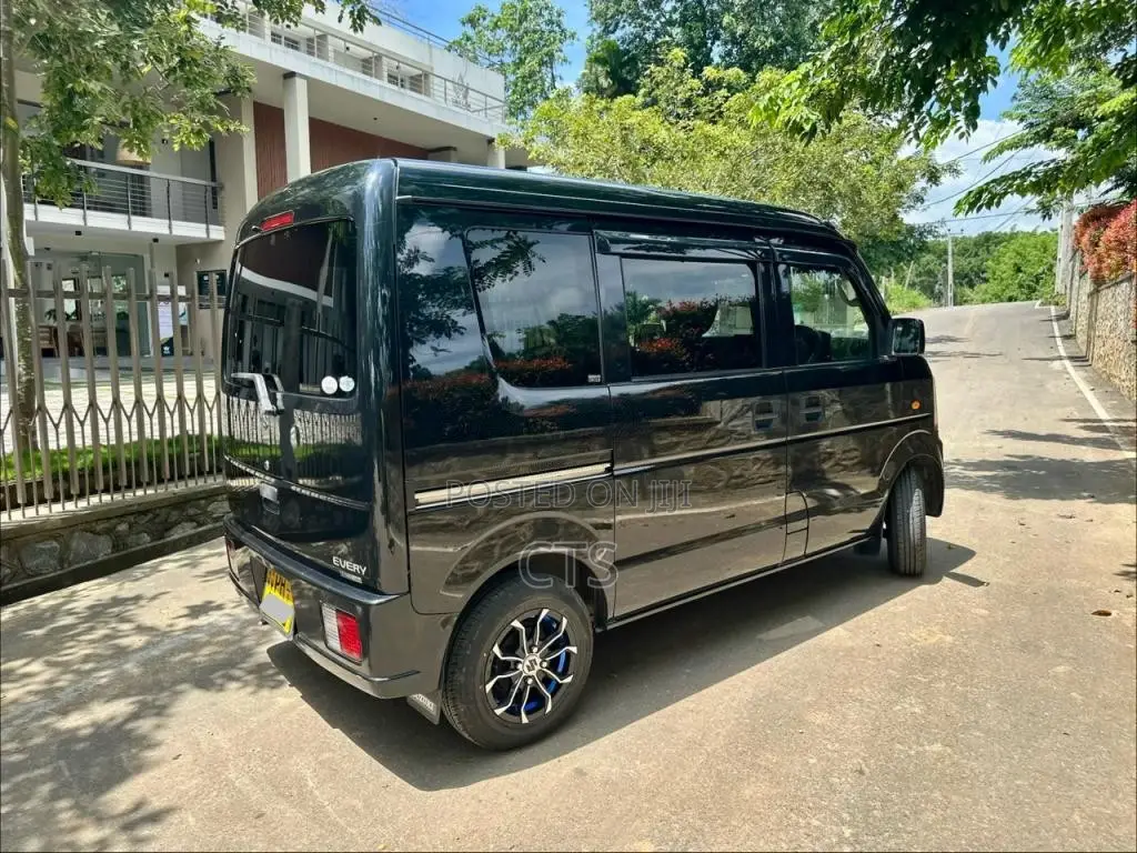 Suzuki Every 2014 Van (Used)