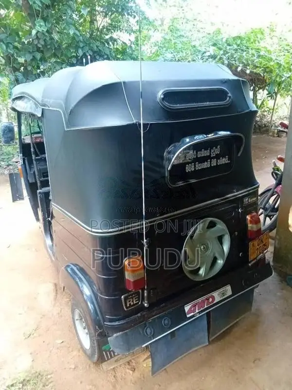 Bajaj 4 Stroke 2007 Three Wheel (Used)