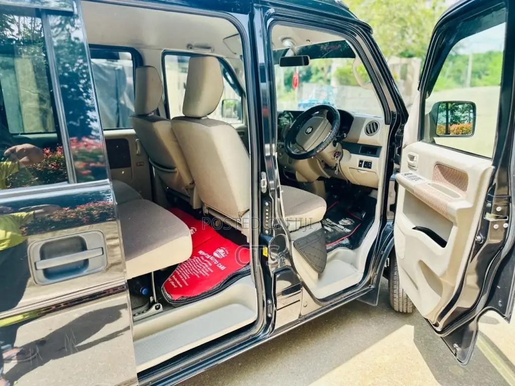 Suzuki Every 2014 Van (Used)