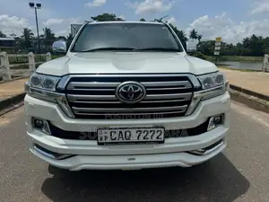Toyota V8 2016 SUV (Used)