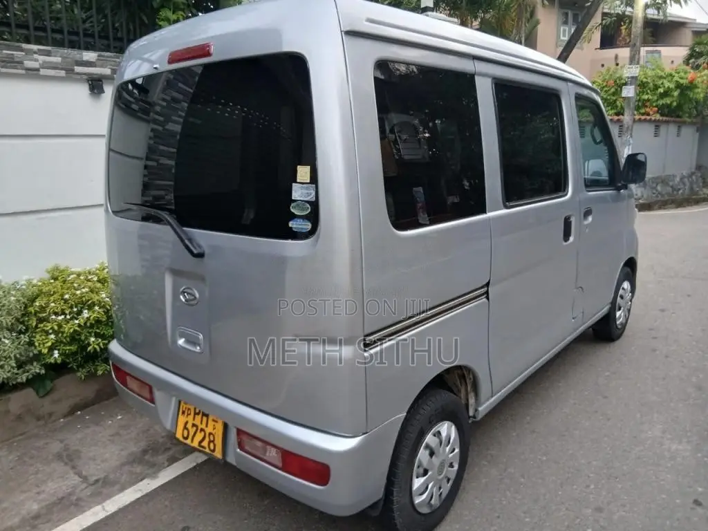 Daihatsu Hijet 2014 Van (Used)