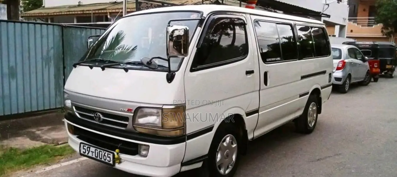 Toyota 113 1994 Van (Used)