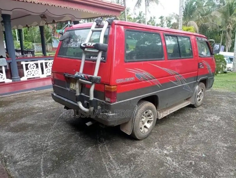 Mitsubishi L300 1984 Van (Used)