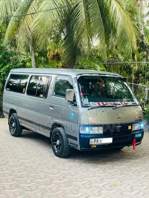 Nissan Caravan 2006 Van (Used)