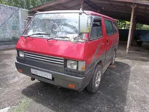 Mitsubishi L300 1984 Van (Used)