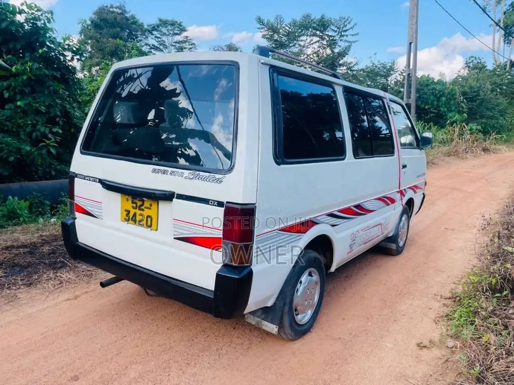 Nissan Vanette 1988 Van (Used)