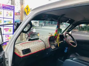 Toyota Dolphin 1991 Van (Used)