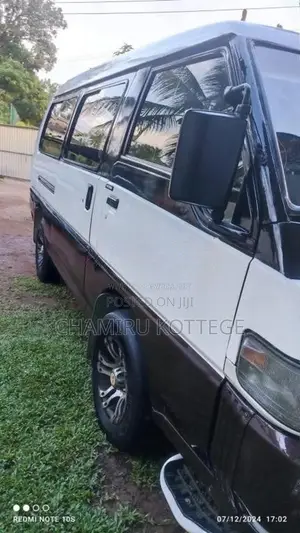 Mitsubishi Po15 1991 Van (Used)